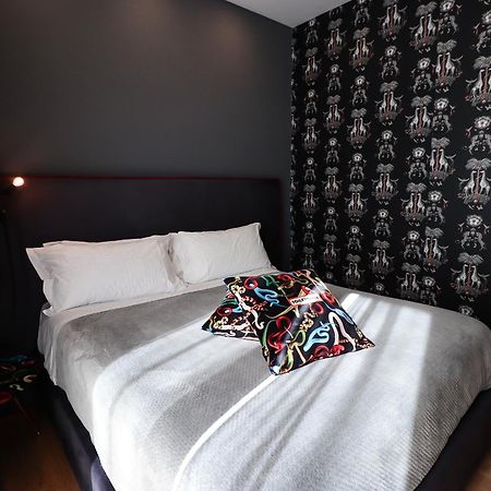 Aron Only Suites Bed And Breakfast 페스카라 외부 사진