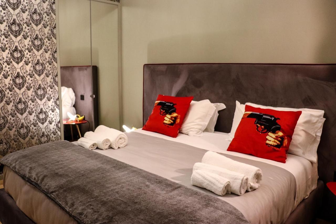 Aron Only Suites Bed And Breakfast 페스카라 외부 사진