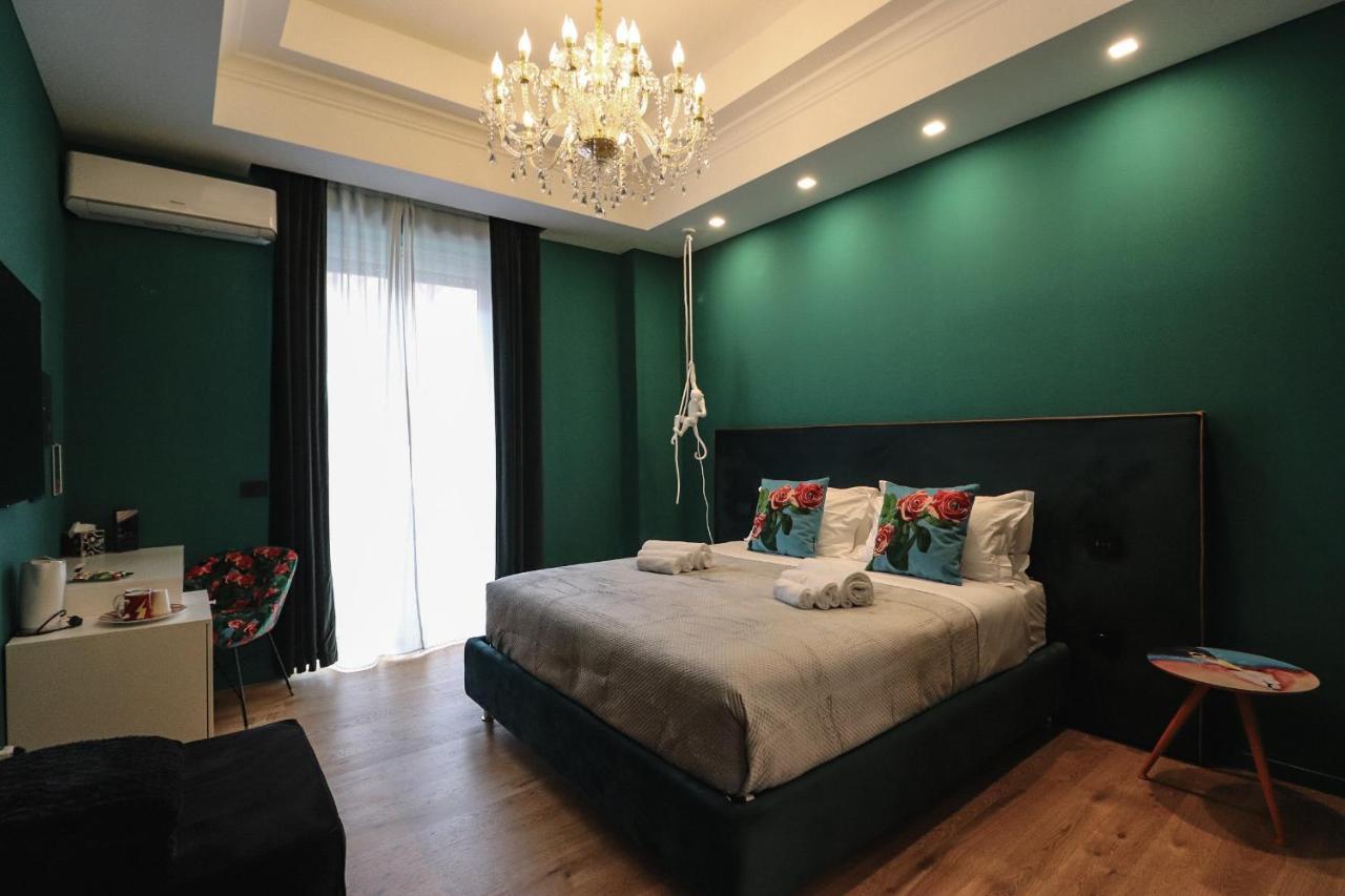Aron Only Suites Bed And Breakfast 페스카라 외부 사진