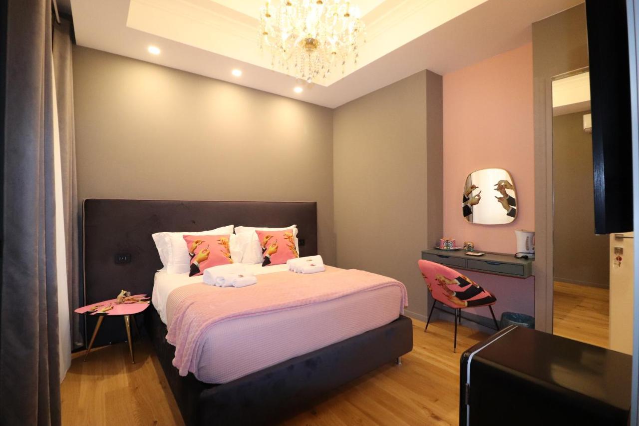 Aron Only Suites Bed And Breakfast 페스카라 외부 사진