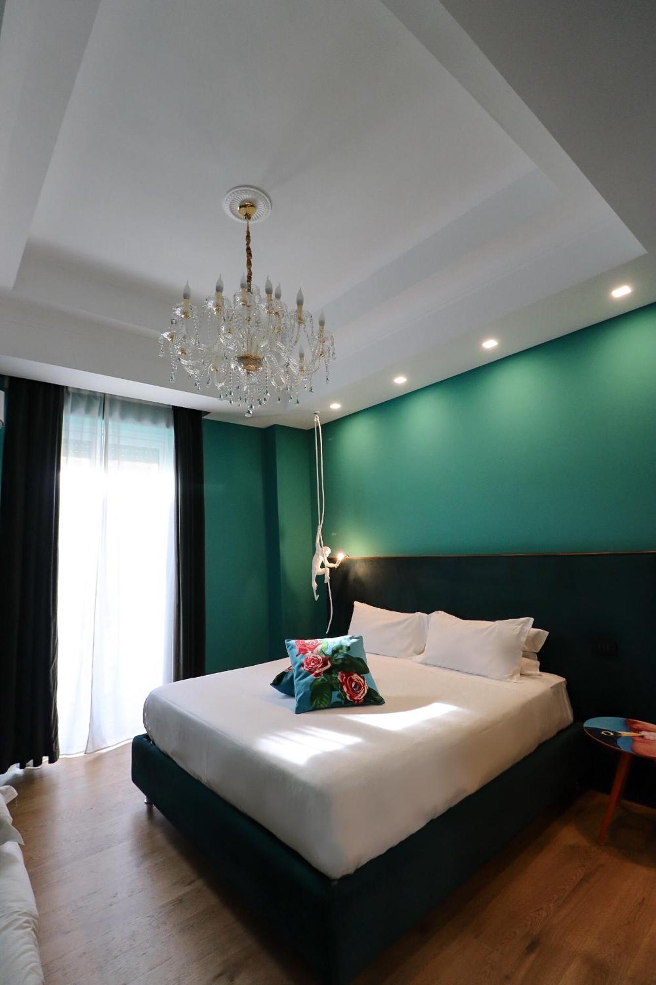Aron Only Suites Bed And Breakfast 페스카라 외부 사진