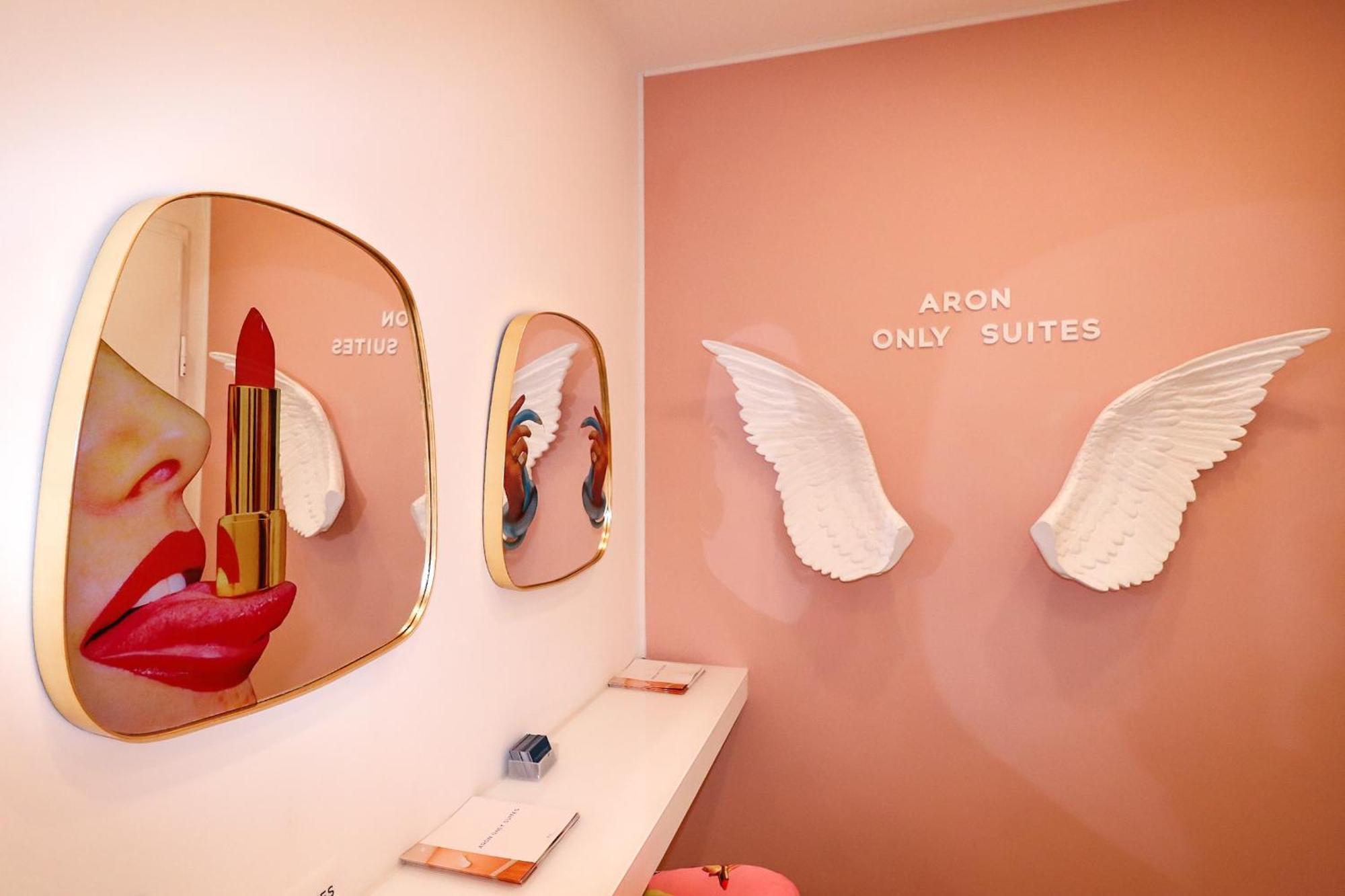 Aron Only Suites Bed And Breakfast 페스카라 외부 사진